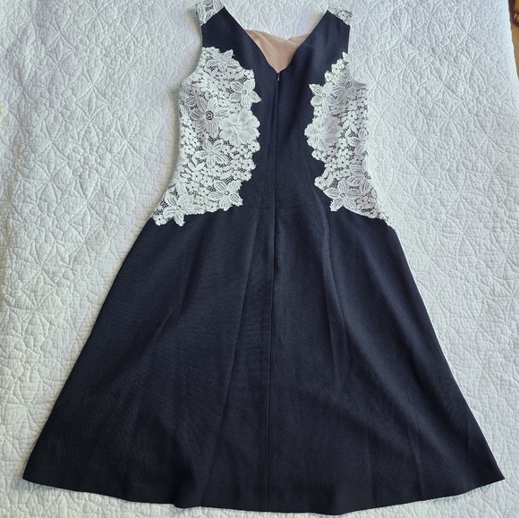 Lauren Ralph Lauren White Navy Lace Overlay Sleeveless Crepe Dress Size 4 - Picture 9 of 14